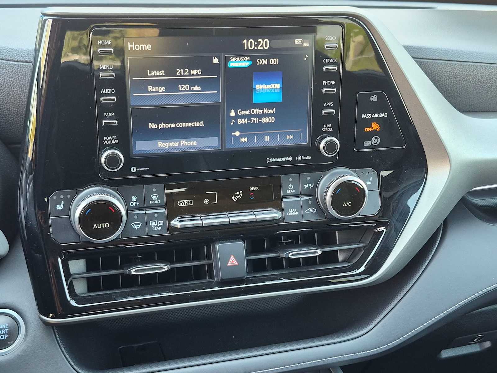 Thumbnail: 2021 Toyota Highlander - 27
