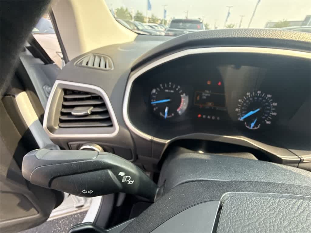 Thumbnail: 2017 Ford Edge - 25