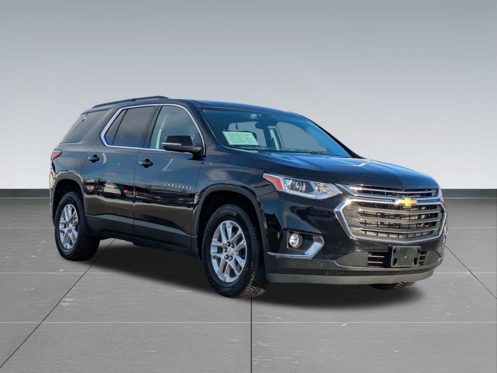 Thumbnail: 2021 Chevrolet Traverse - 8