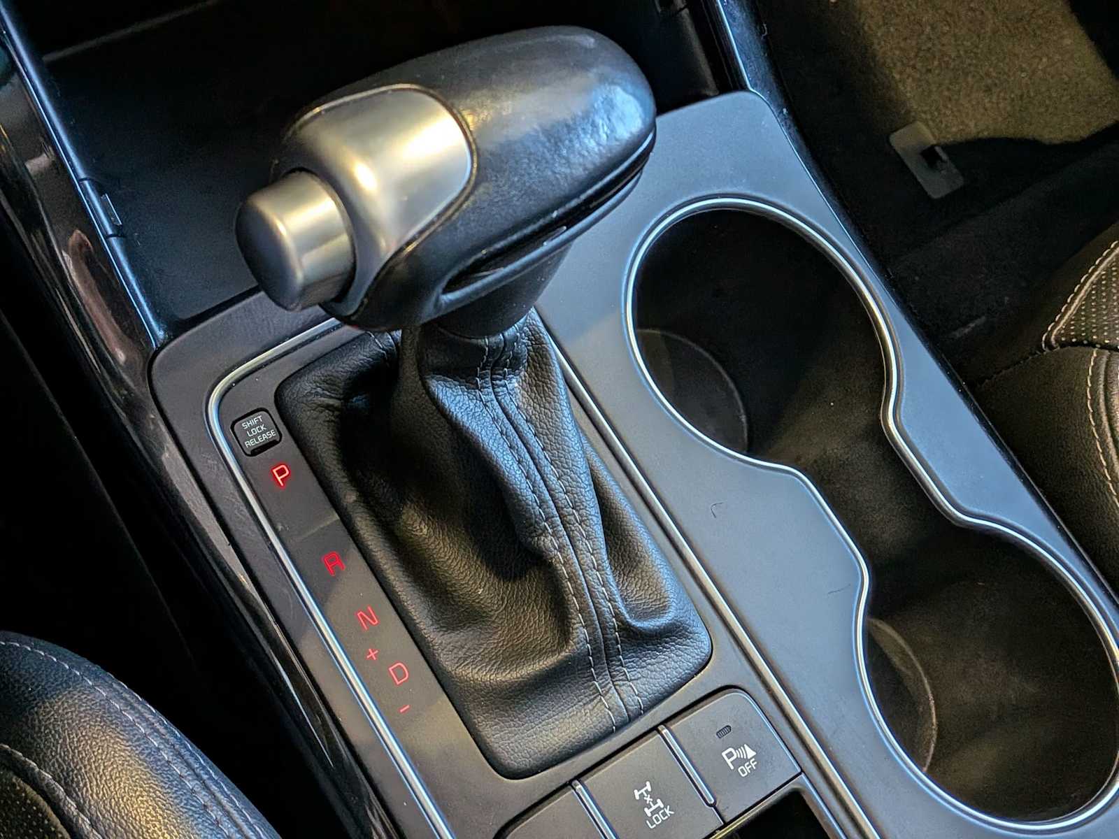 Thumbnail: 2018 Kia Sorento - 30