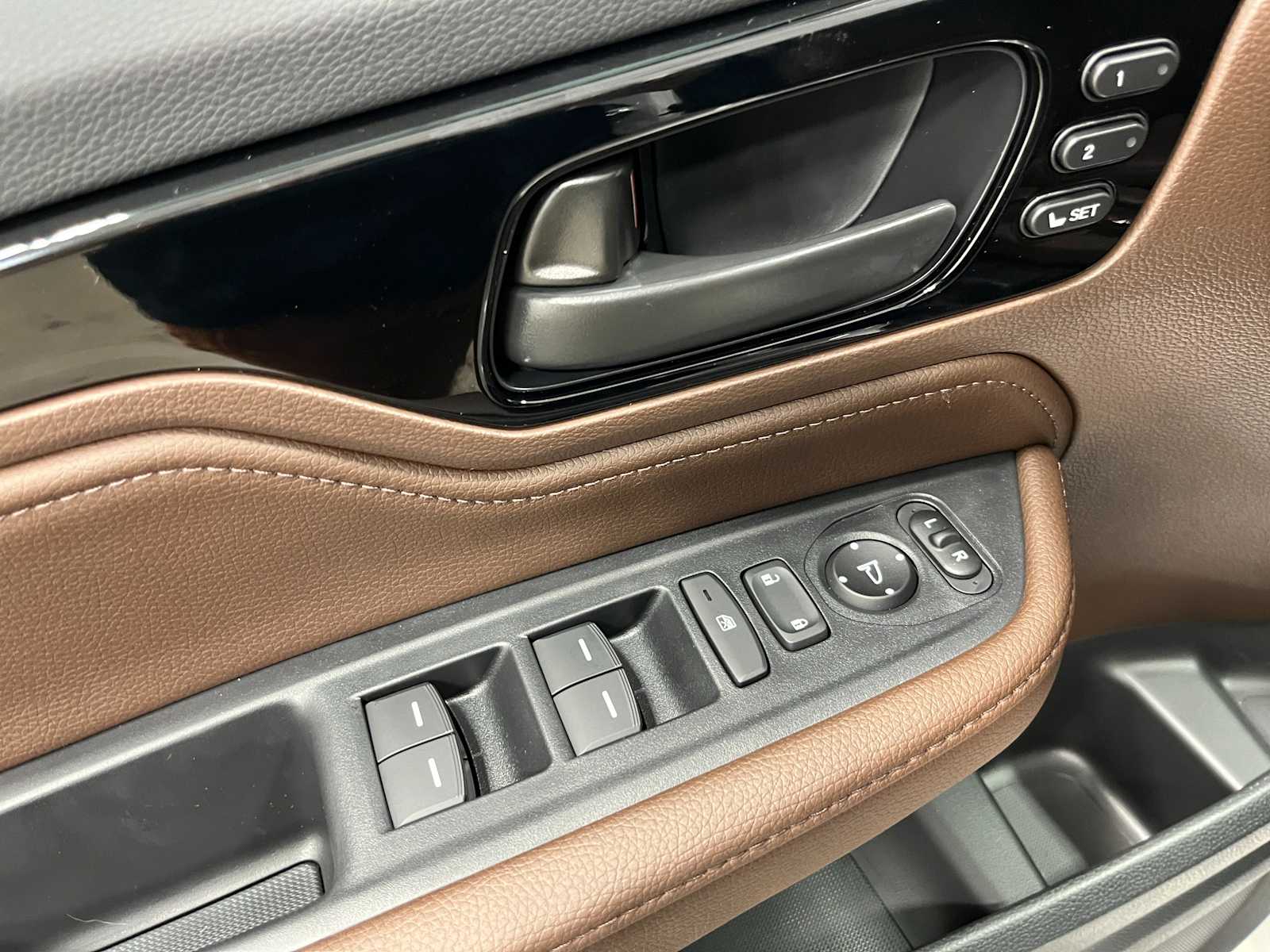 Thumbnail: 2026 Honda Odyssey - 13