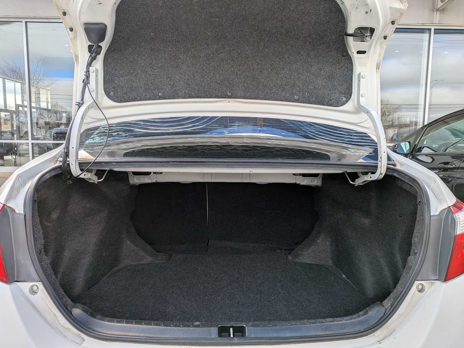 Thumbnail: 2016 Toyota Corolla - 29