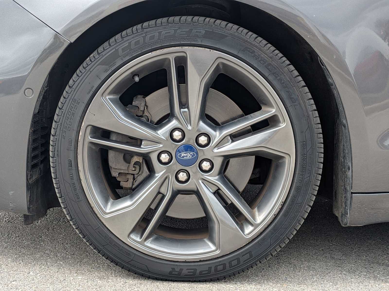 Thumbnail: 2019 Ford Fusion - 14