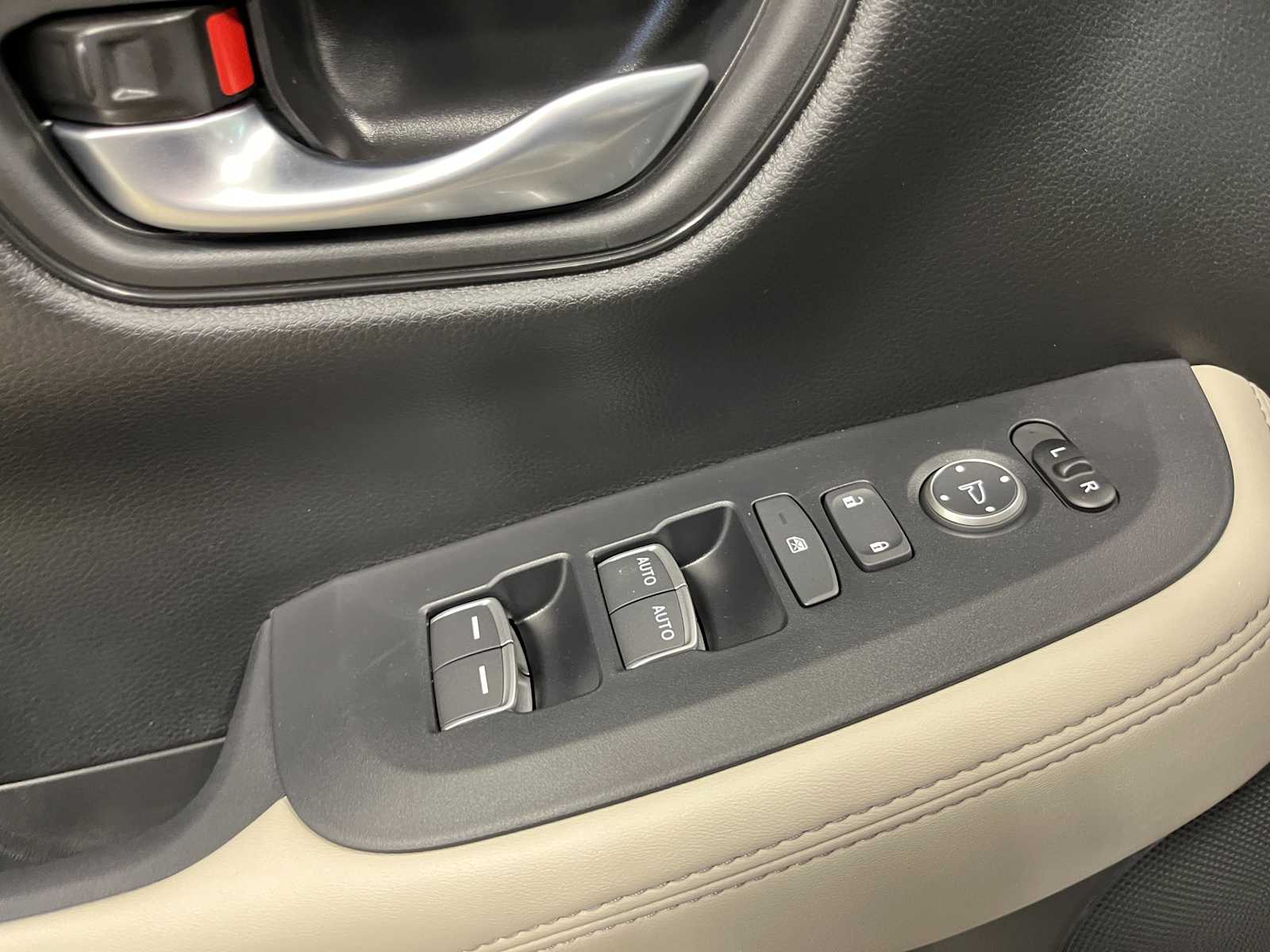 Thumbnail: 2026 Honda HR-V - 13