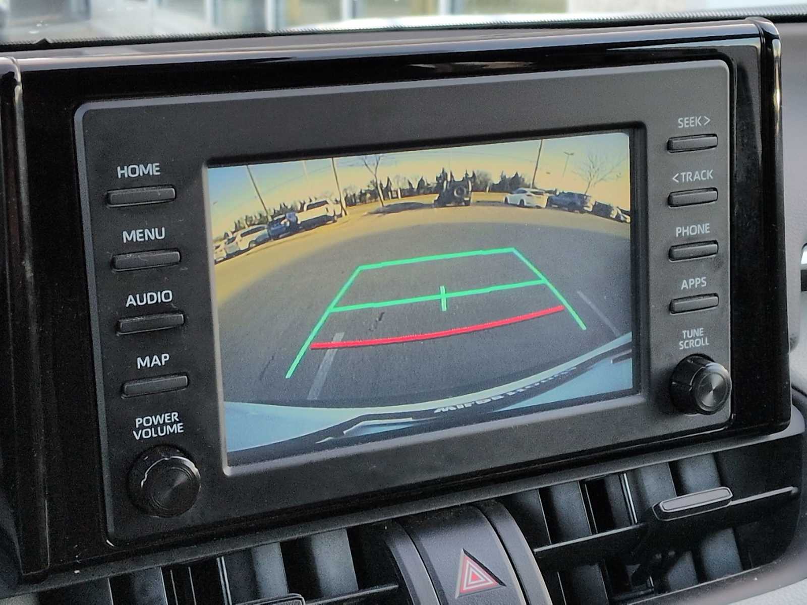 Thumbnail: 2019 Toyota RAV4 - 25