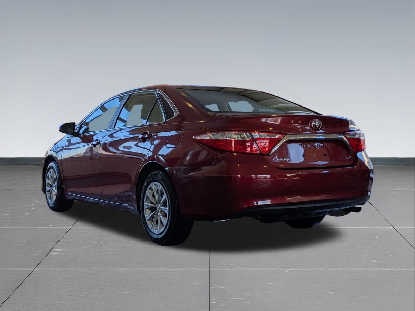 Thumbnail: 2015 Toyota Camry - 4