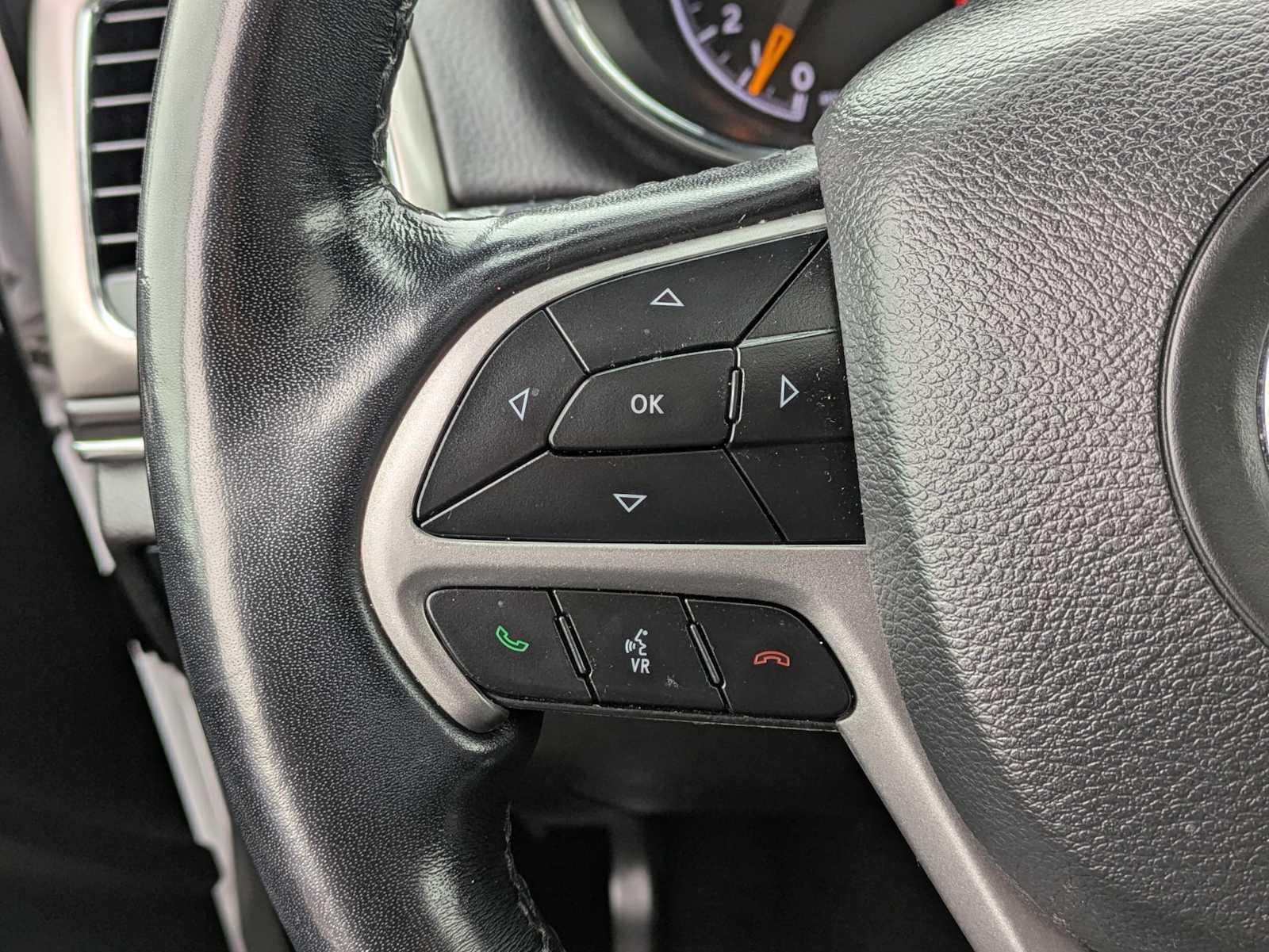 Thumbnail: 2021 Jeep Grand Cherokee - 24