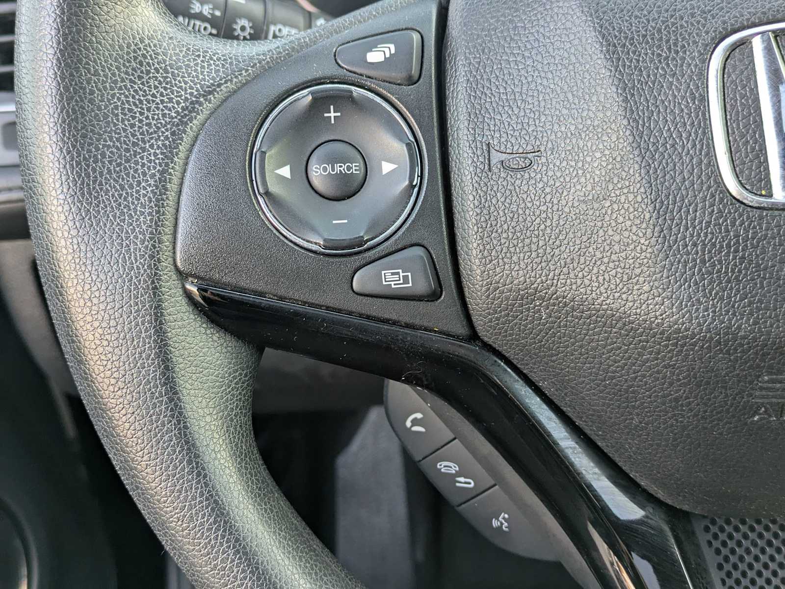 Thumbnail: 2017 Honda HR-V - 23