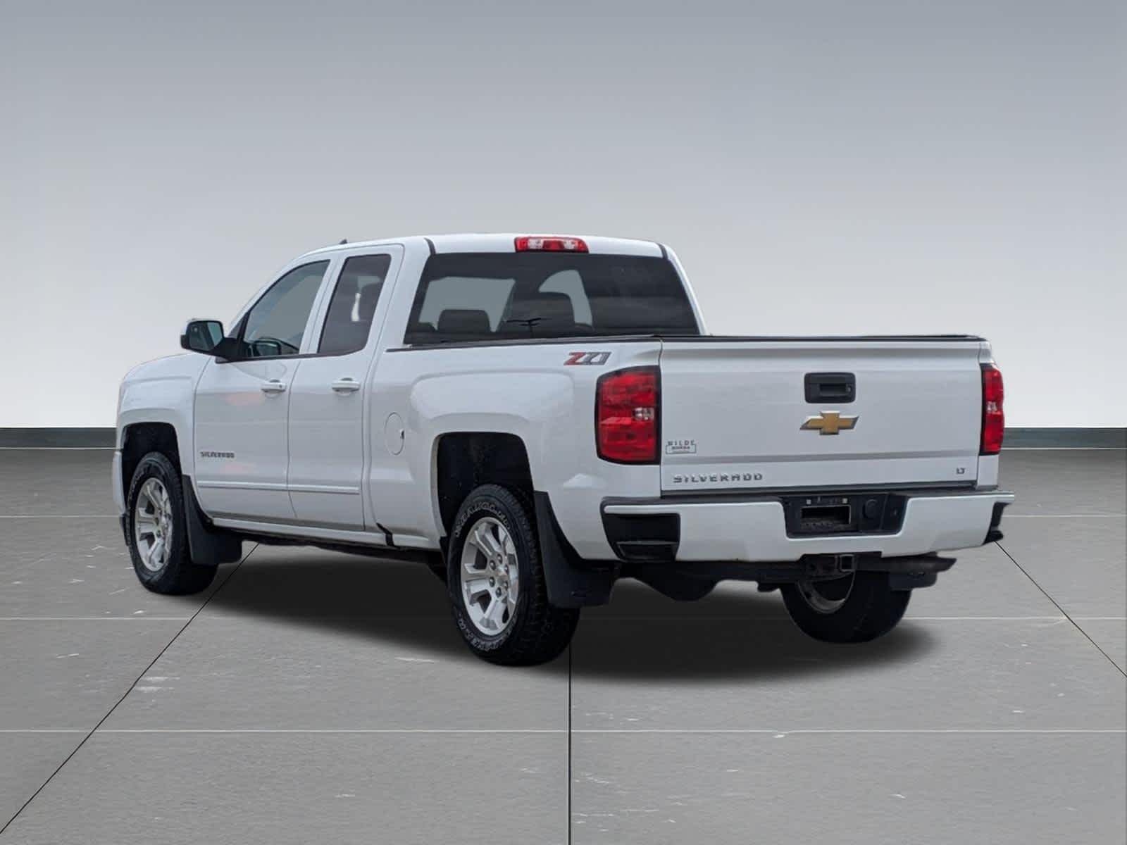 Thumbnail: 2018 Chevrolet Silverado 1500 - 3