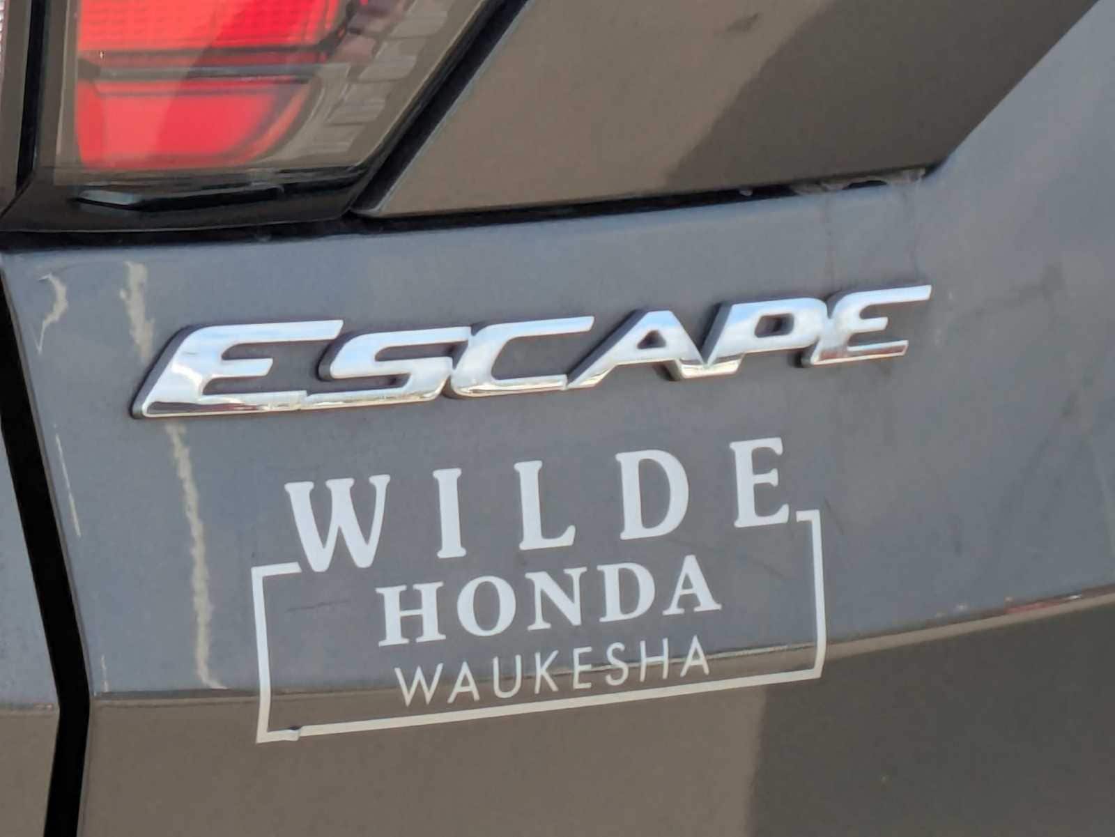 Thumbnail: 2017 Ford Escape - 11