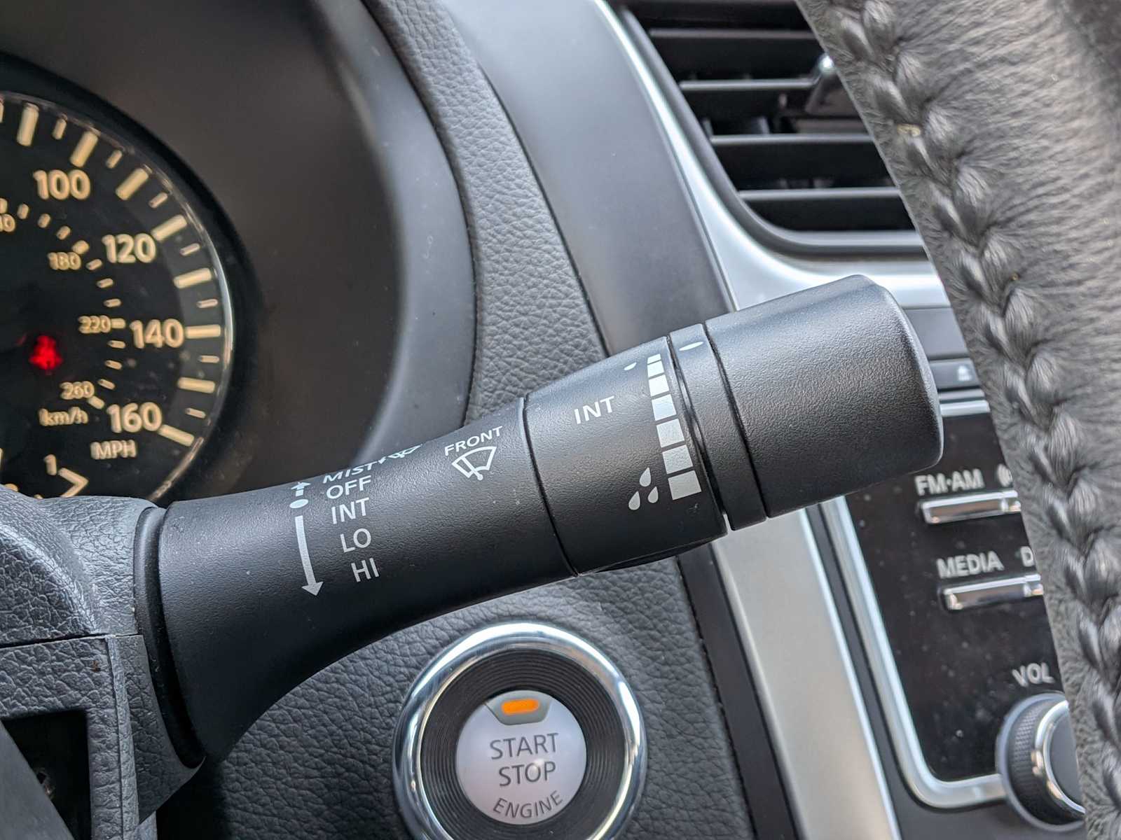 Thumbnail: 2016 Nissan Altima - 25