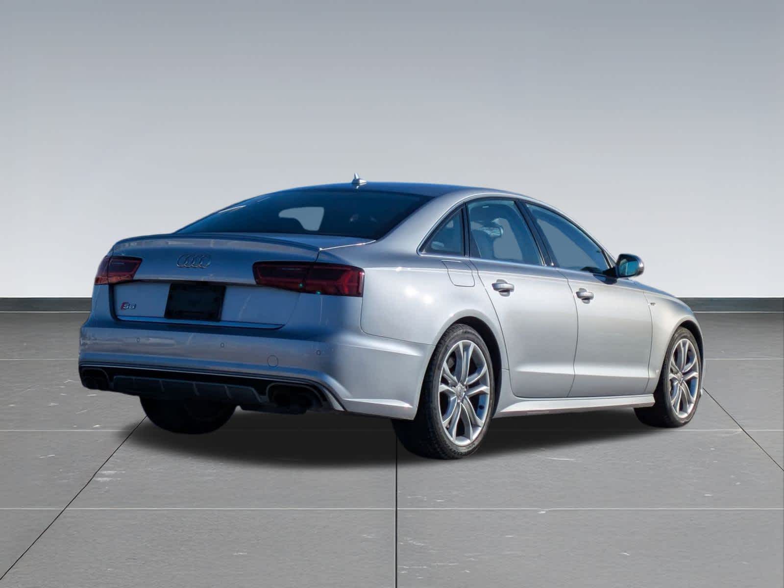 Thumbnail: 2016 Audi S6 - 6