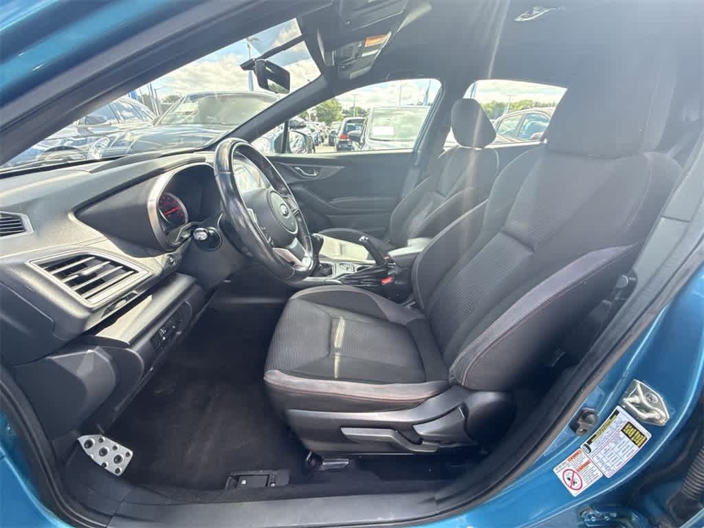 2017 Subaru Impreza 2.0i Sport photo 2