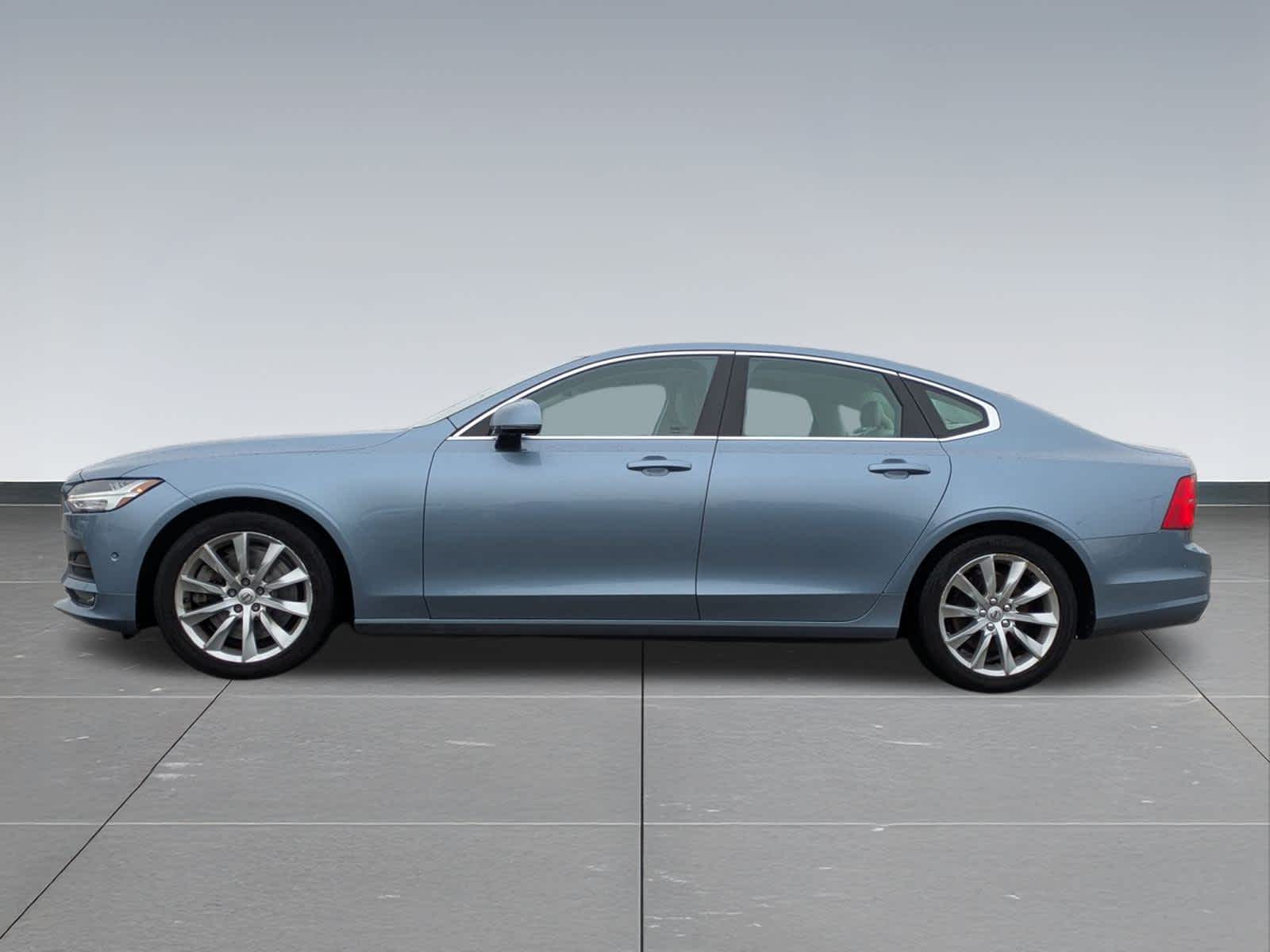 Thumbnail: 2017 Volvo S90 - 3