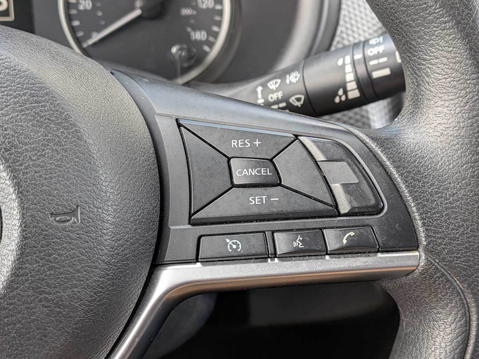 Thumbnail: 2020 Nissan Kicks - 23