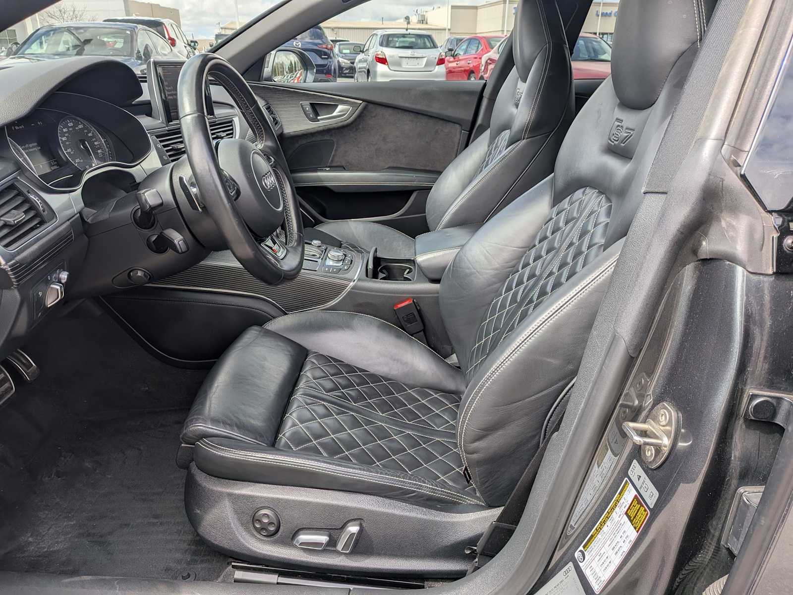 Thumbnail: 2017 Audi S7 - 15