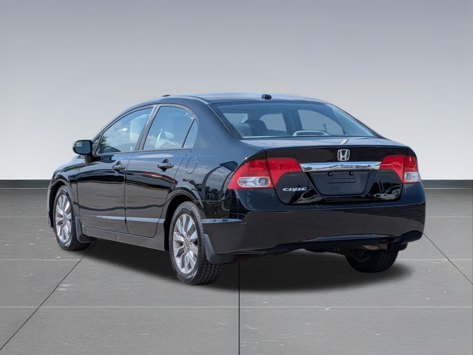 Thumbnail: 2010 Honda Civic - 3