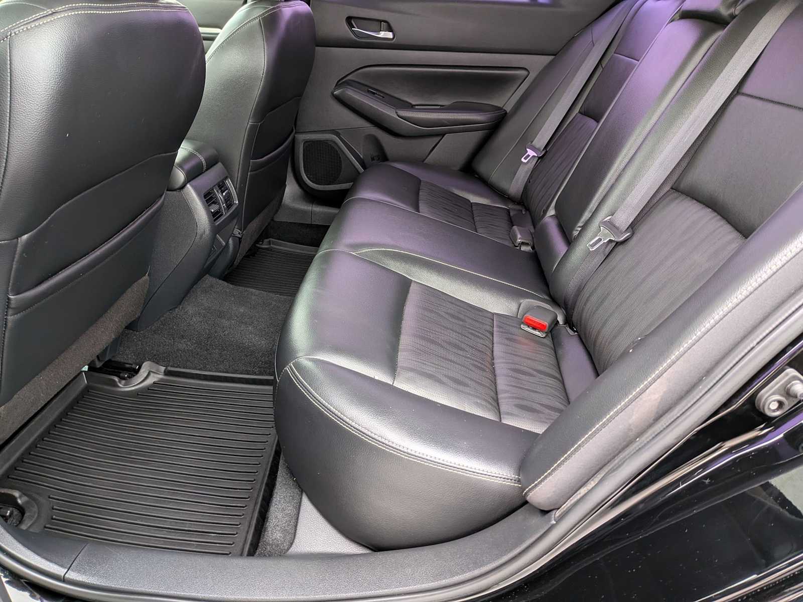 Thumbnail: 2019 Nissan Altima - 18