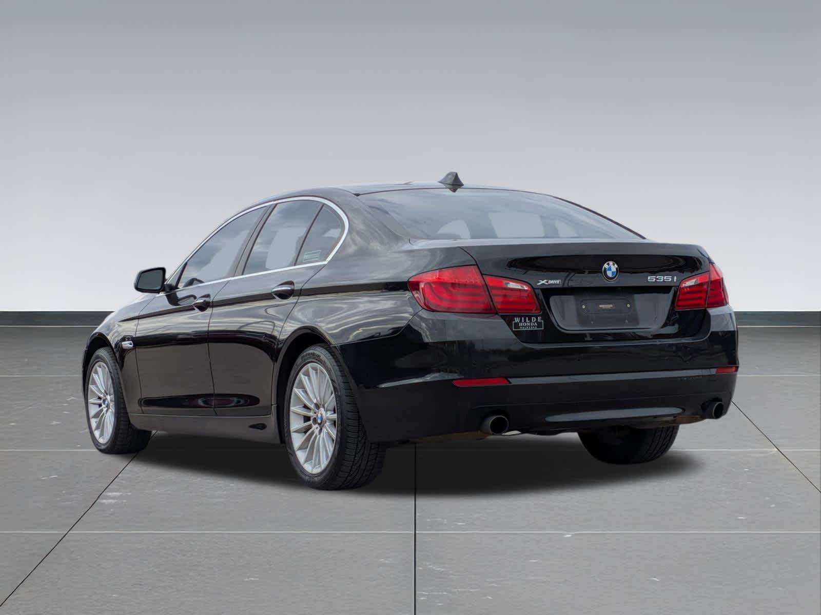 Thumbnail: 2013 BMW 5 Series - 4
