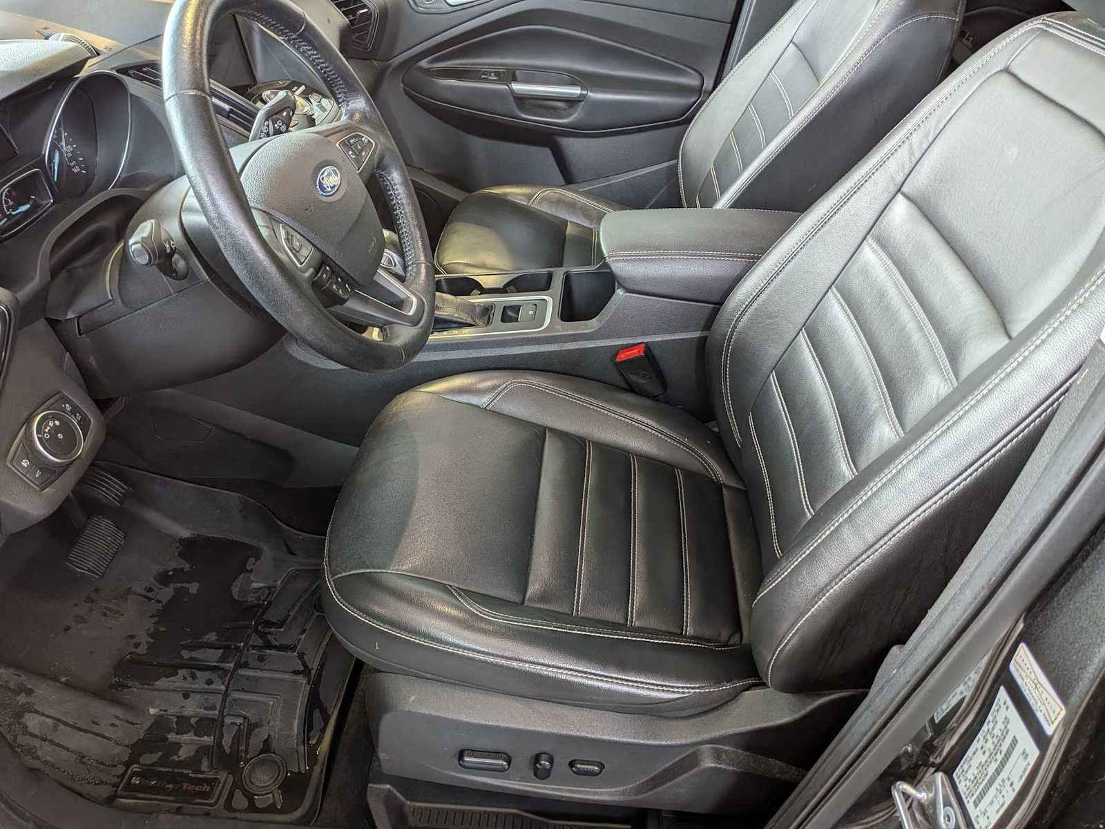 Thumbnail: 2019 Ford Escape - 15