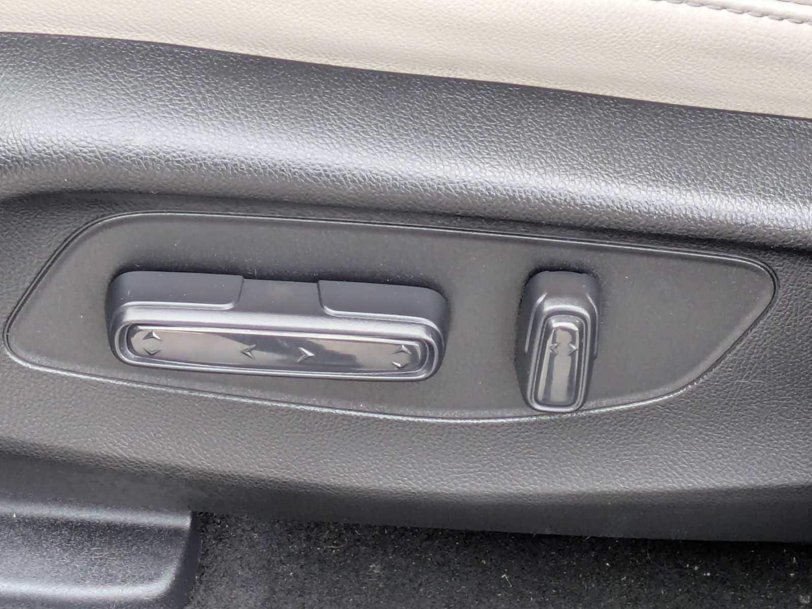 Thumbnail: 2023 Honda HR-V - 15