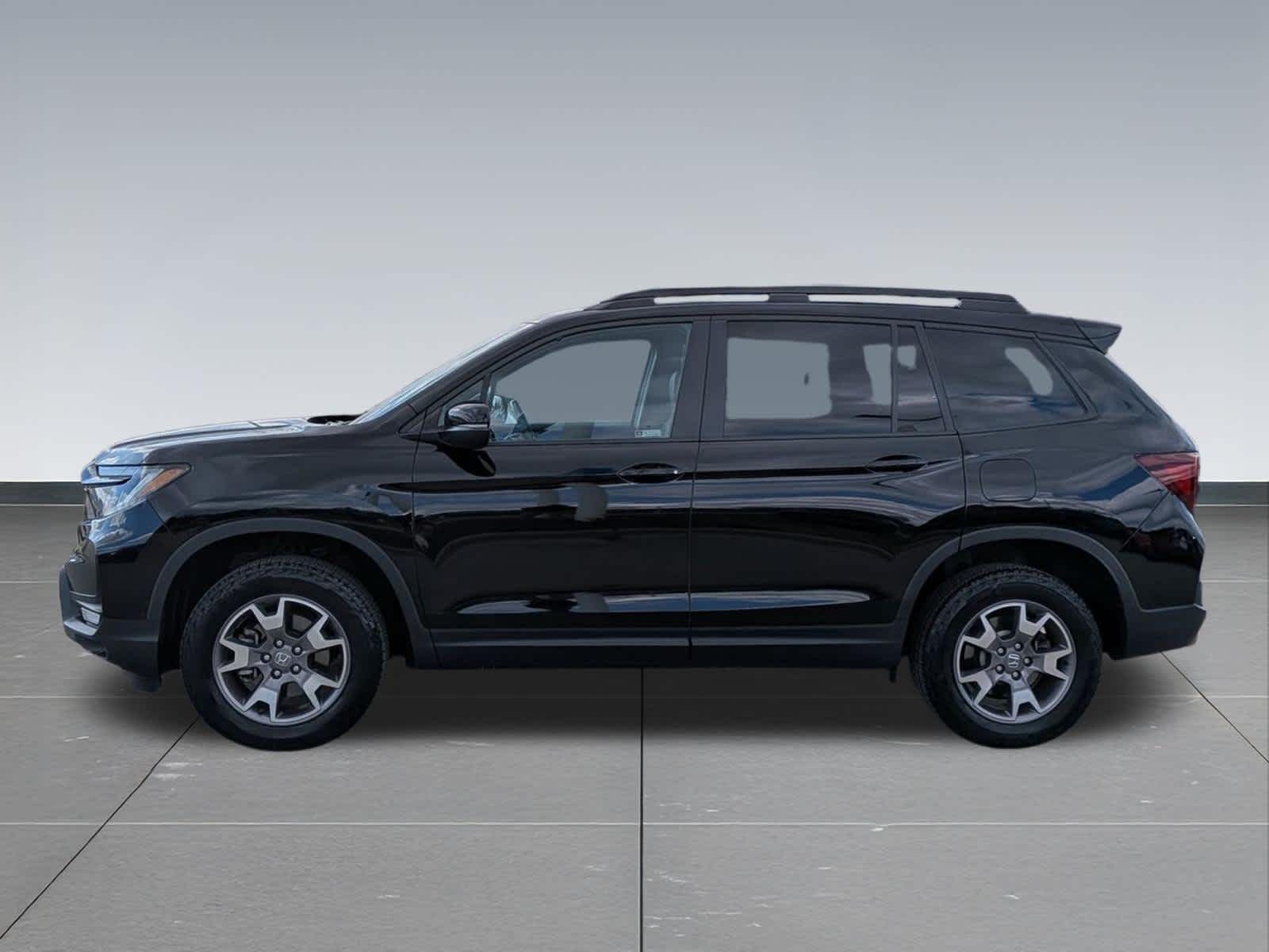 Thumbnail: 2023 Honda Passport - 3