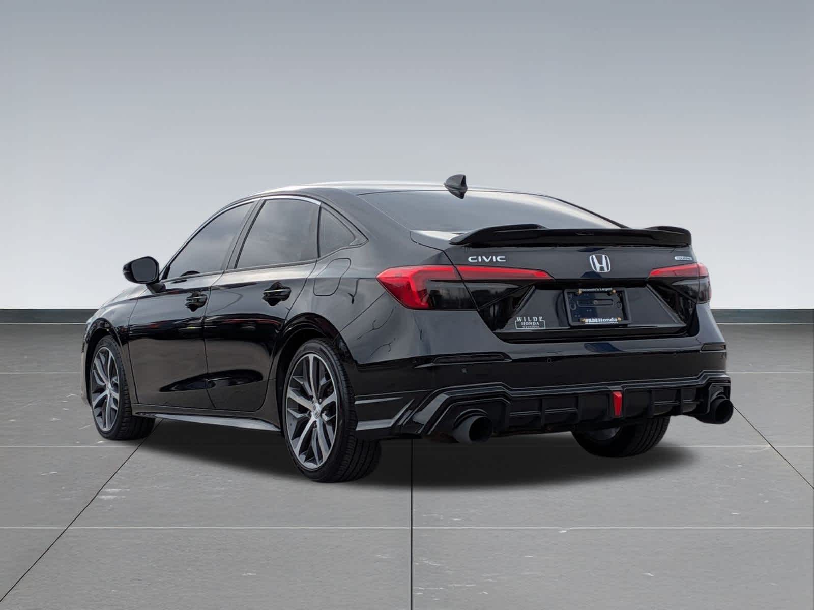 2024 Honda Civic Touring photo 4