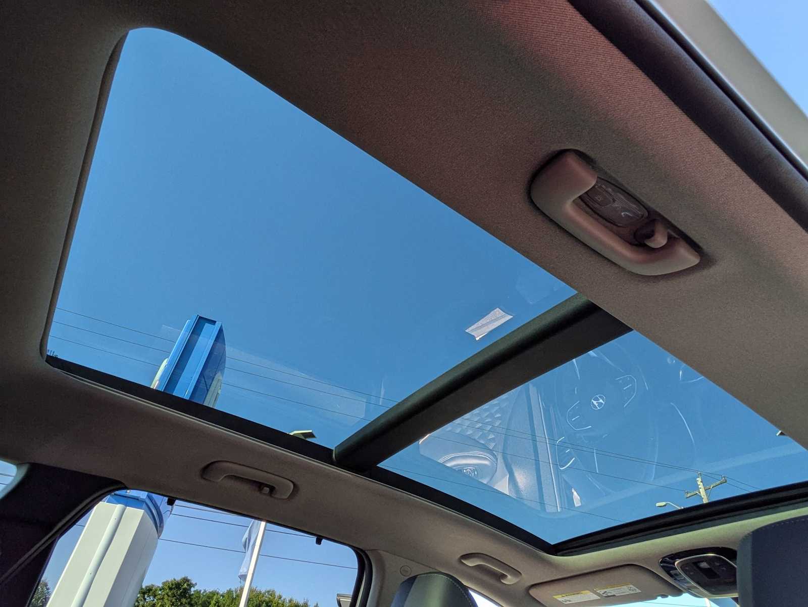 Thumbnail: 2022 Hyundai Santa Fe - 21