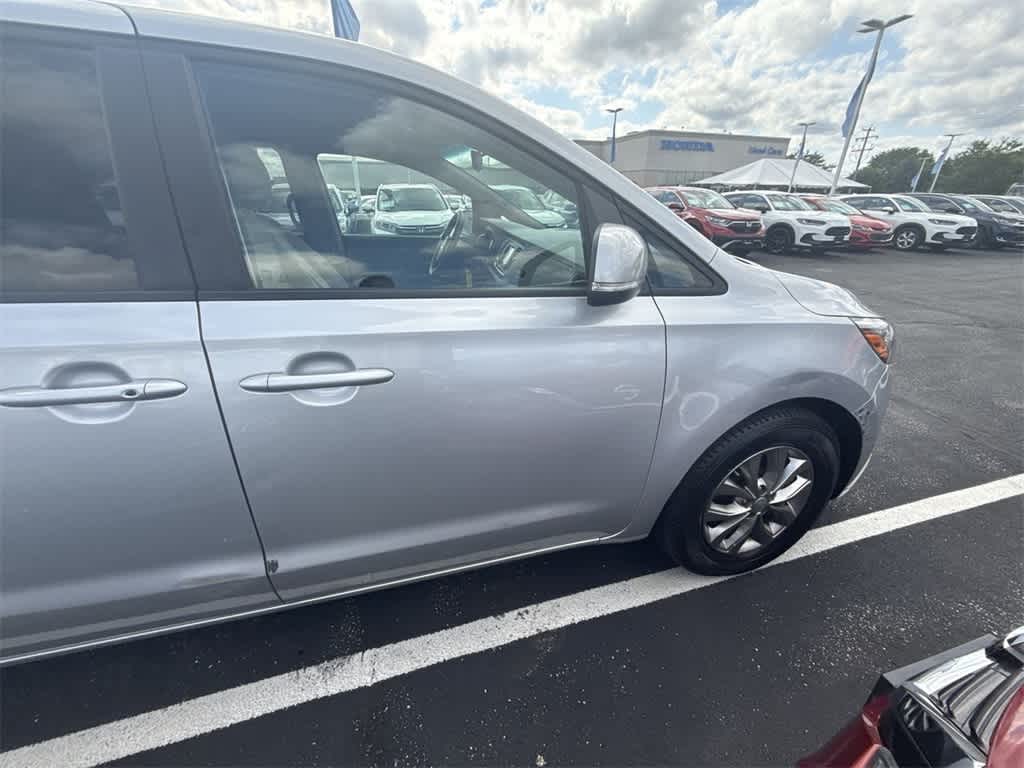 Thumbnail: 2021 Kia Sedona - 8