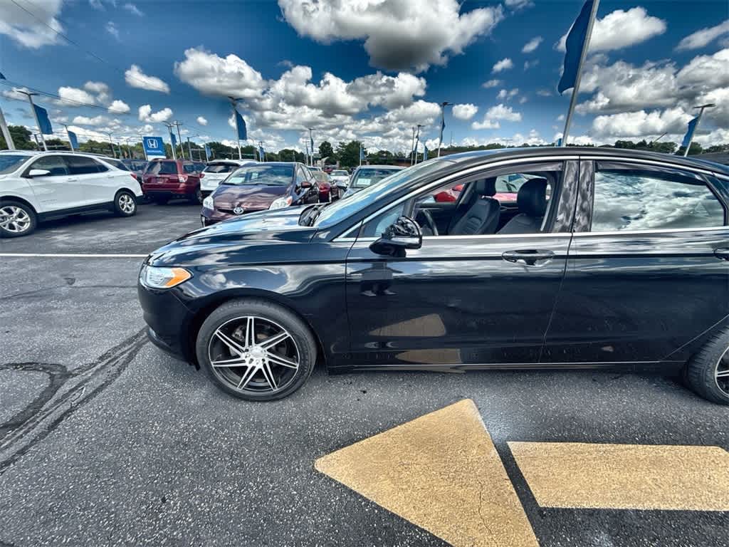 Thumbnail: 2015 Ford Fusion - 3