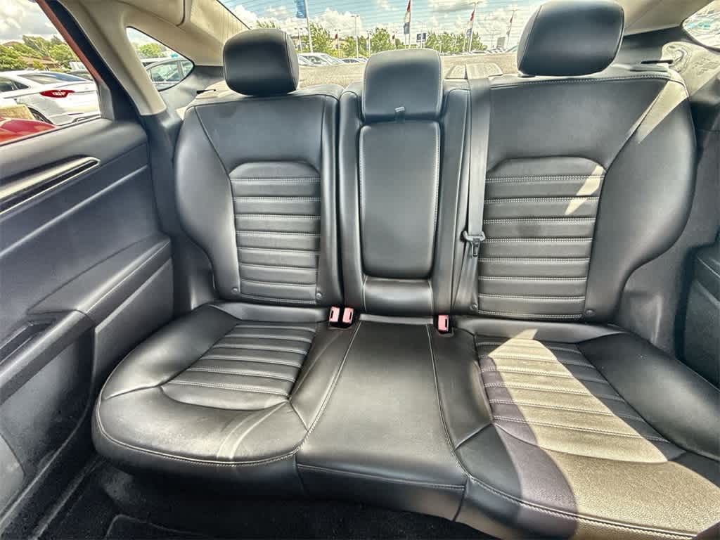 Thumbnail: 2015 Ford Fusion - 20