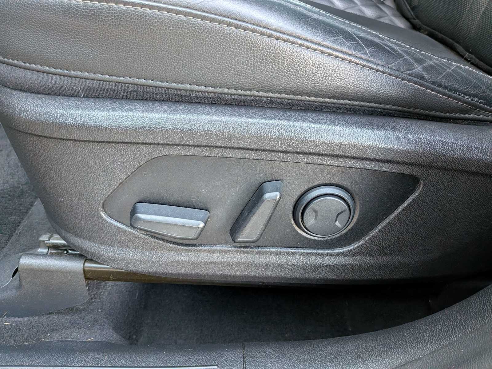 Thumbnail: 2021 Kia Sorento - 16