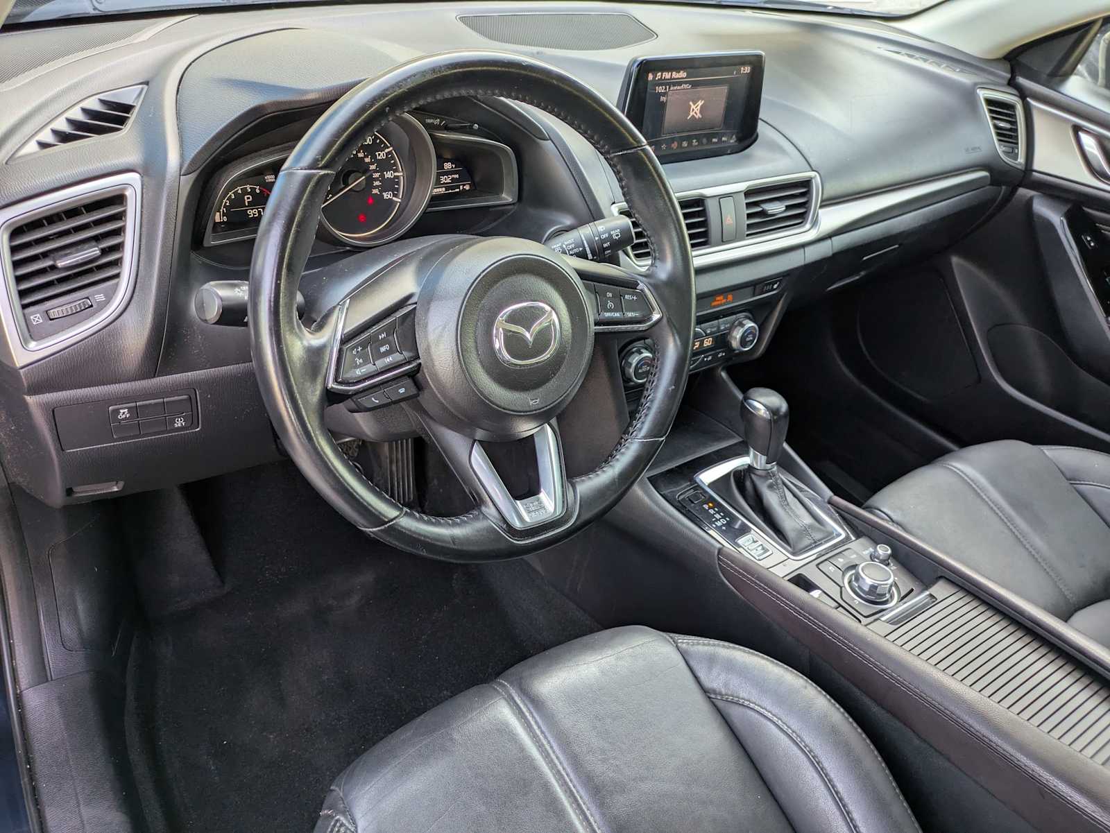2018 Mazda Mazda3 Touring photo 2
