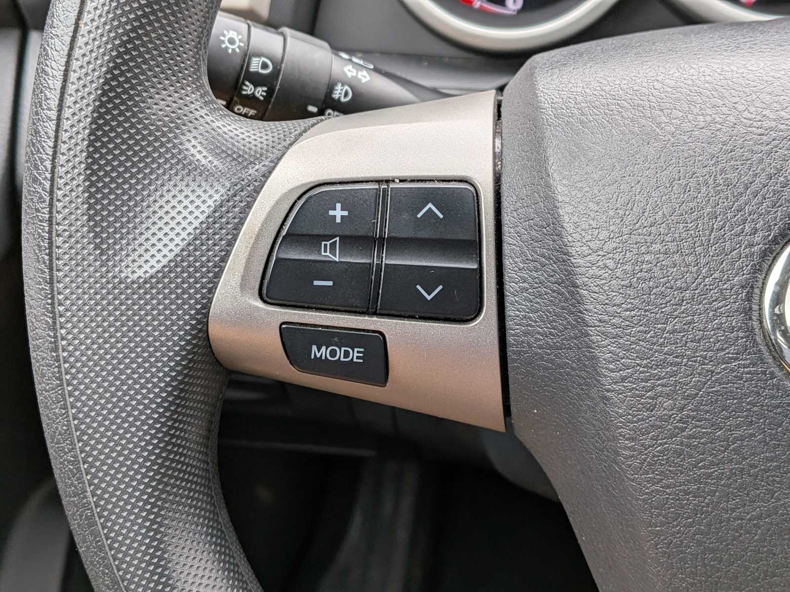 Thumbnail: 2013 Toyota Matrix - 21