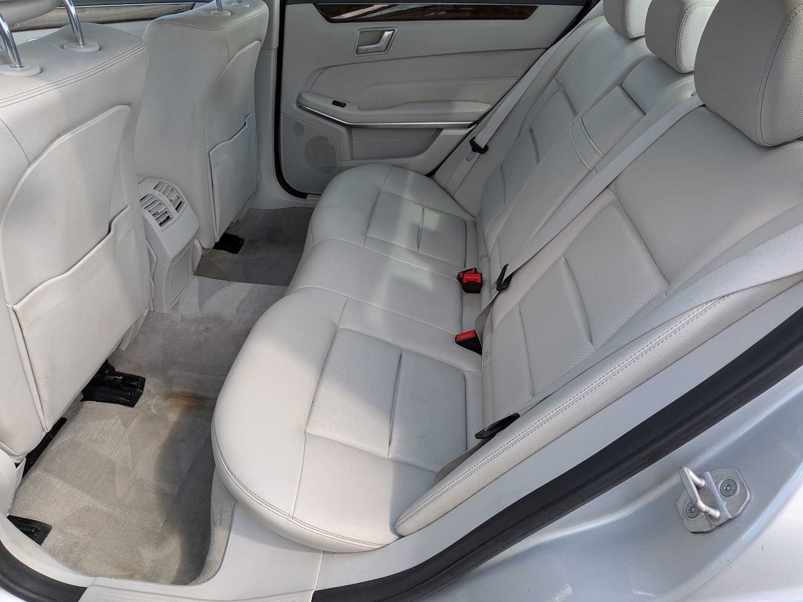 Thumbnail: 2015 Mercedes-Benz E-Class - 17