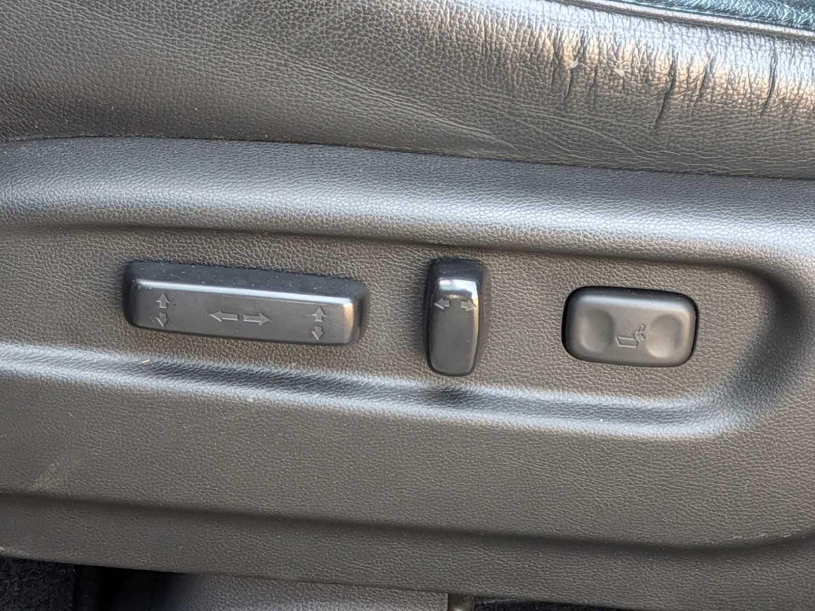 Thumbnail: 2017 Honda Pilot - 16