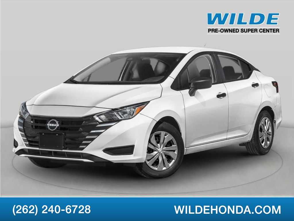 2023 Nissan Versa 1.6 S CVT's photo