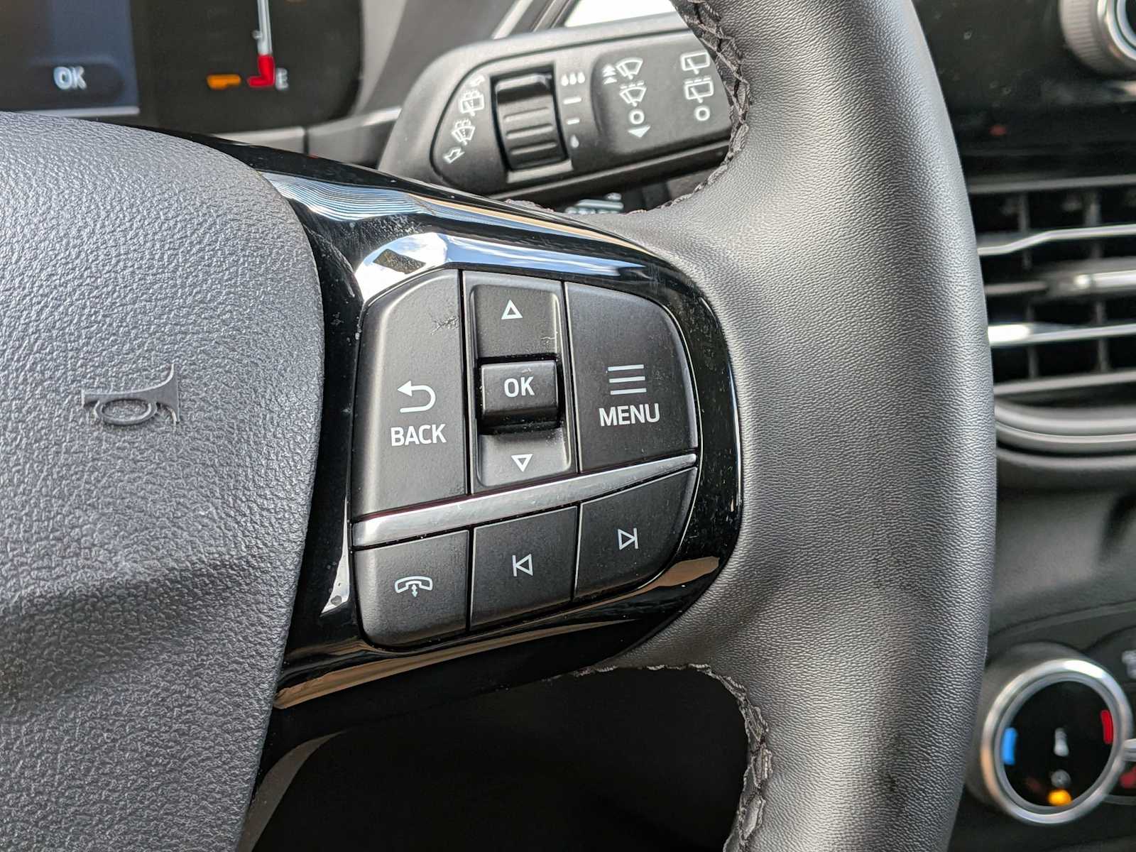 Thumbnail: 2023 Ford Escape - 24