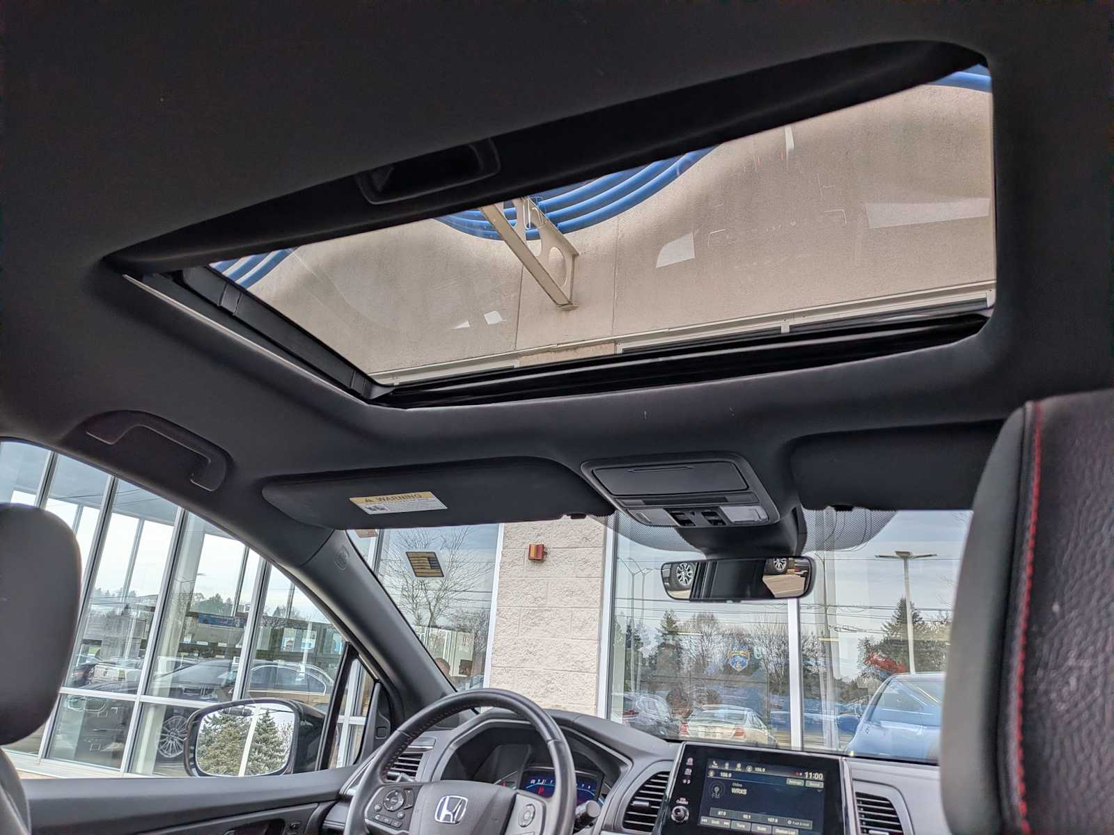 Thumbnail: 2023 Honda Odyssey - 21