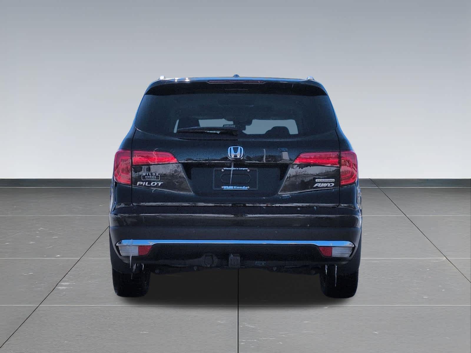 Thumbnail: 2017 Honda Pilot - 5