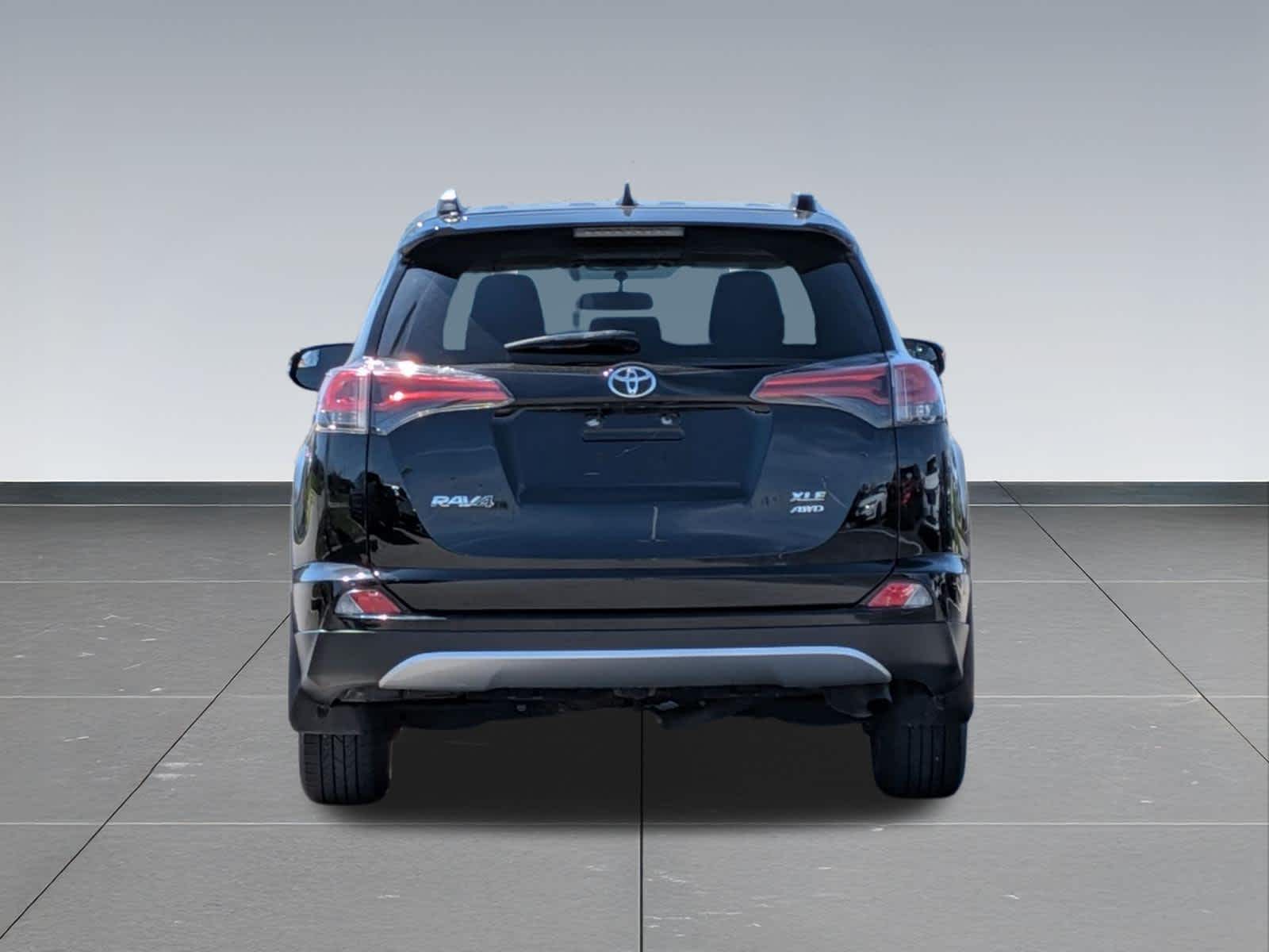 Thumbnail: 2016 Toyota RAV4 - 4
