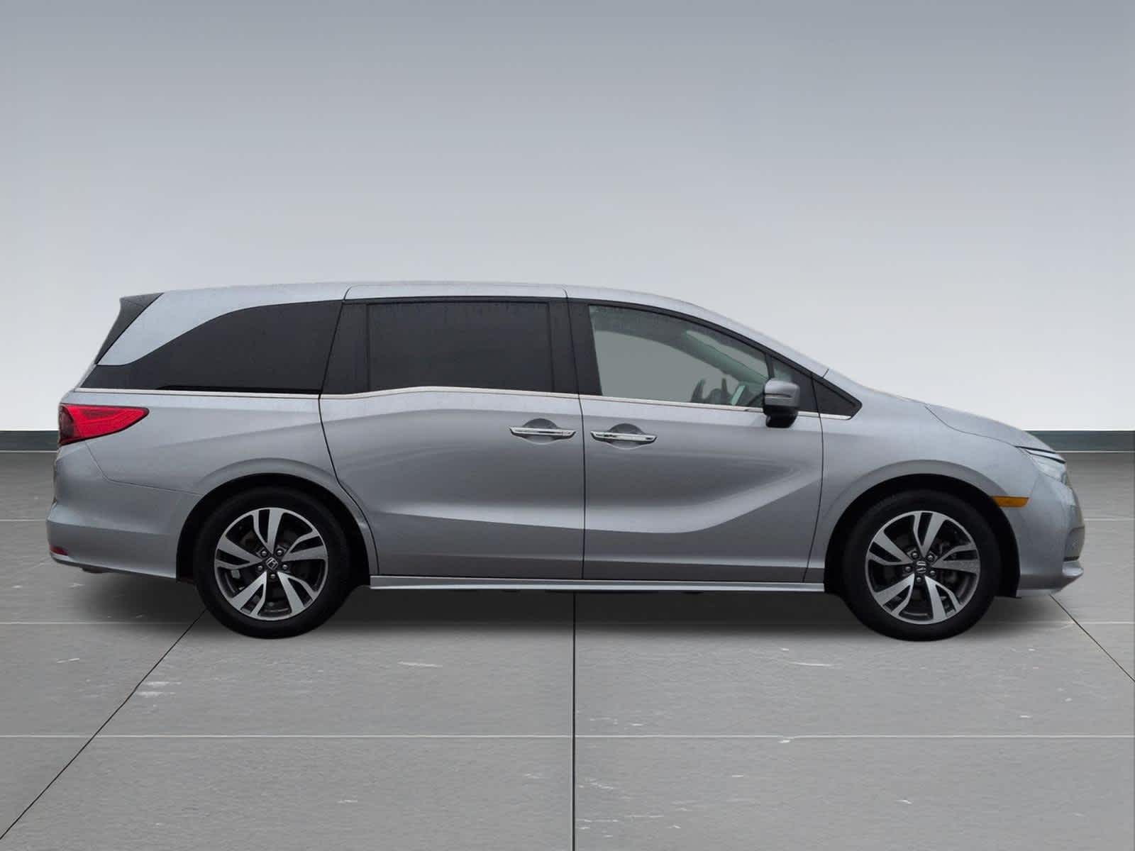 Thumbnail: 2023 Honda Odyssey - 7