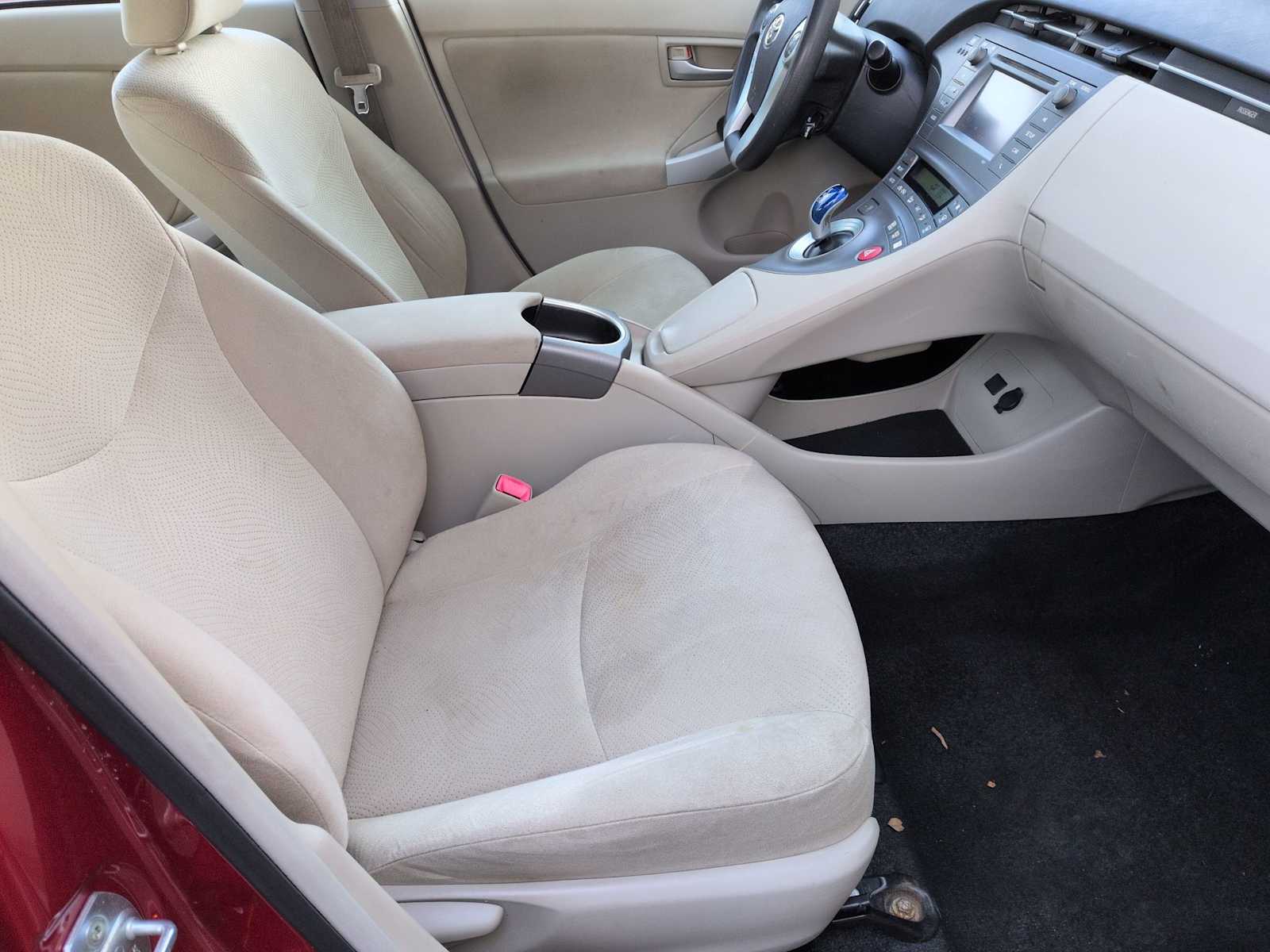 Thumbnail: 2012 Toyota Prius - 16