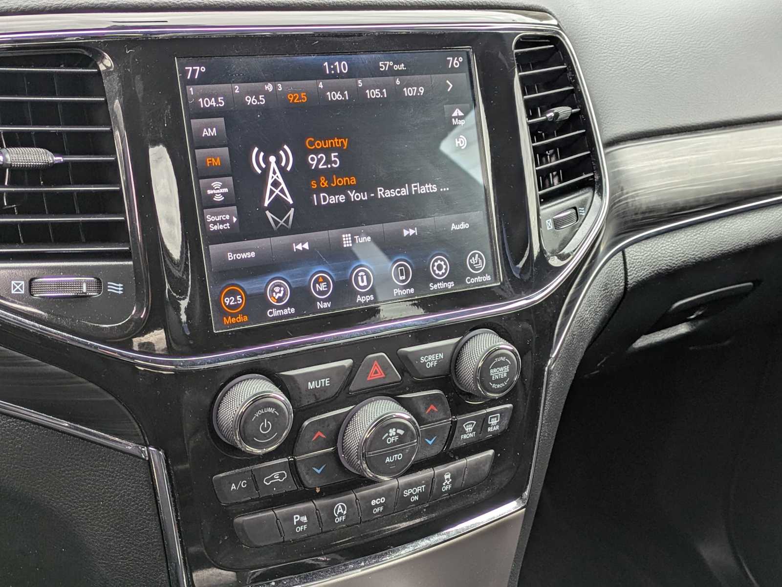 Thumbnail: 2021 Jeep Grand Cherokee - 27