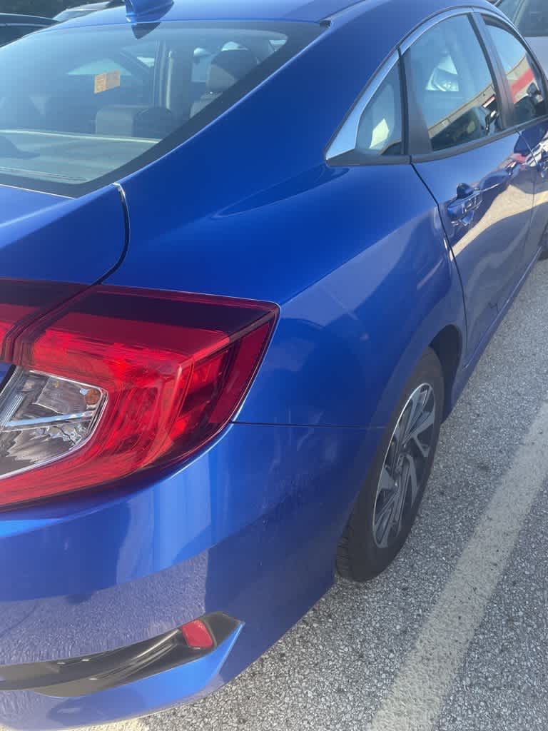 Thumbnail: 2018 Honda Civic - 4