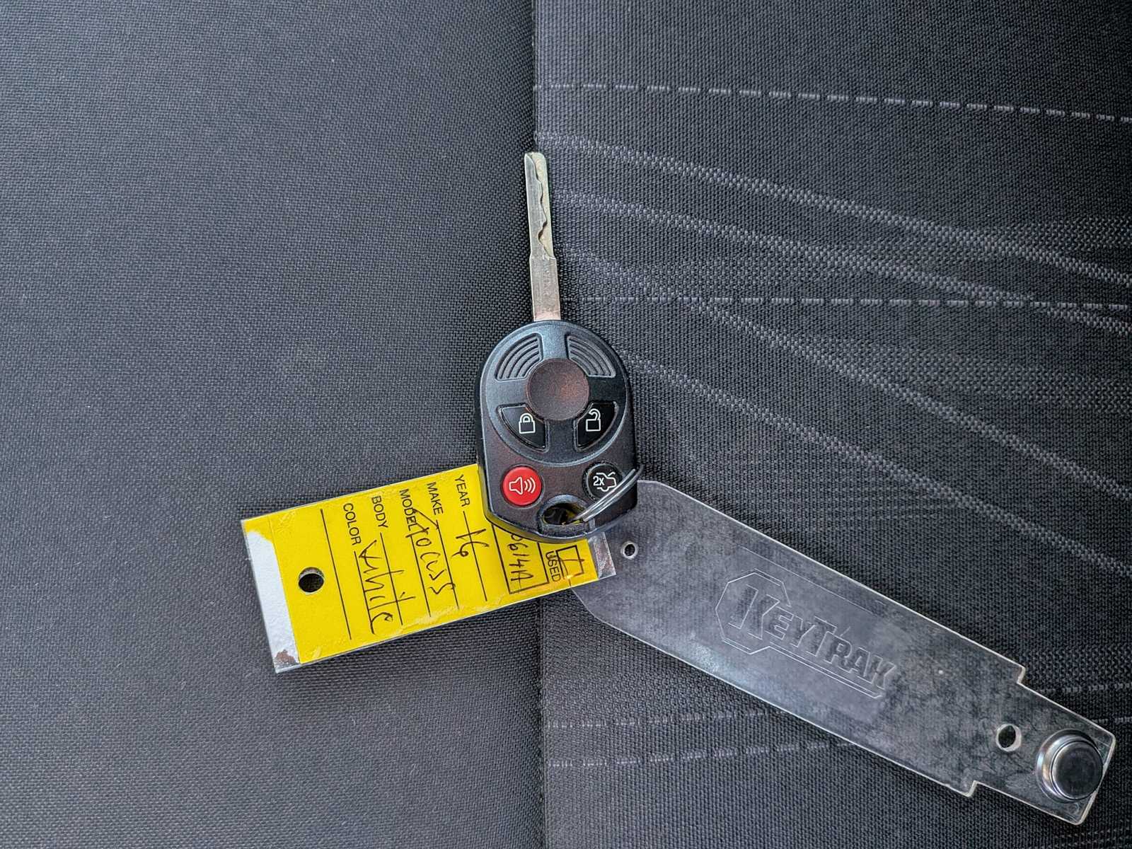 Thumbnail: 2016 Ford Focus - 32