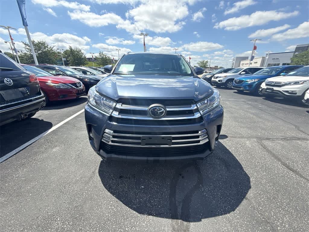 Thumbnail: 2019 Toyota Highlander - 9