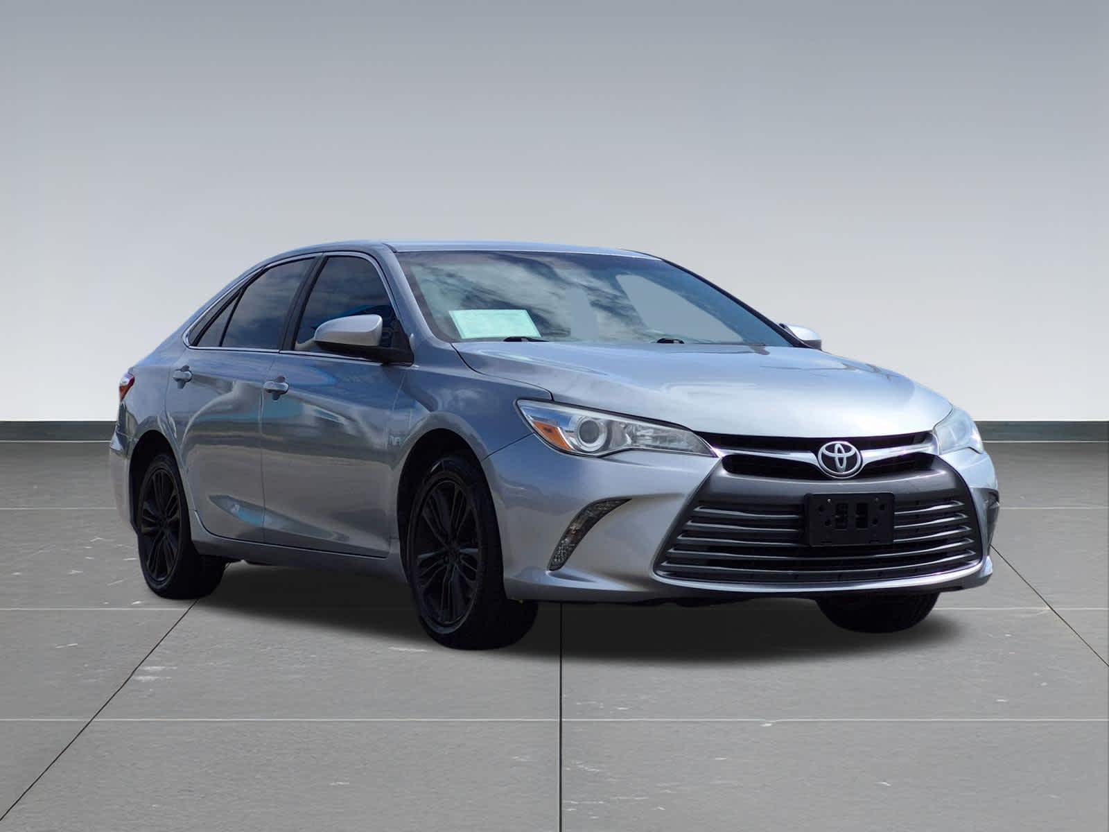 Thumbnail: 2017 Toyota Camry - 11