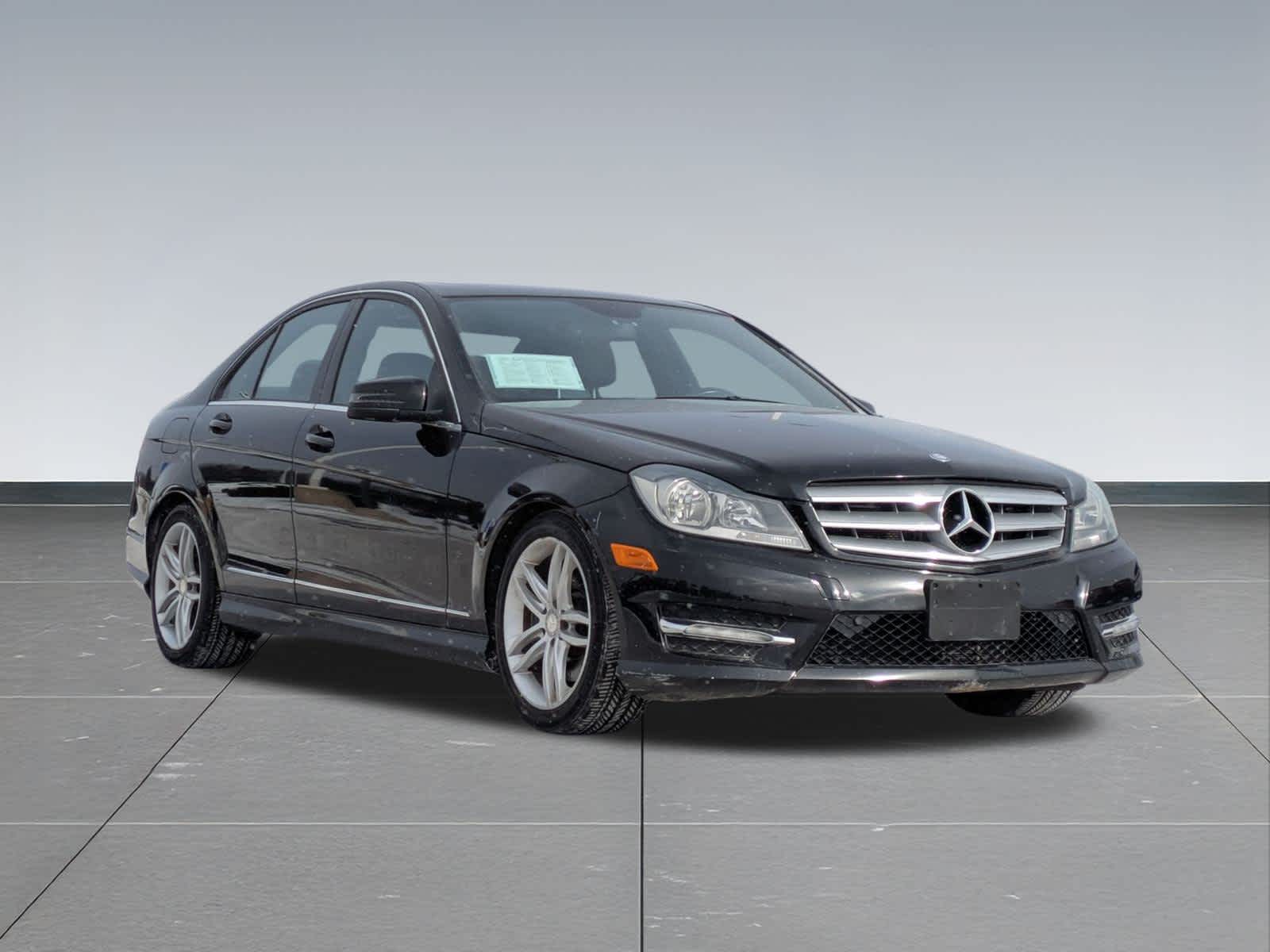 Thumbnail: 2013 Mercedes-Benz C-Class - 8
