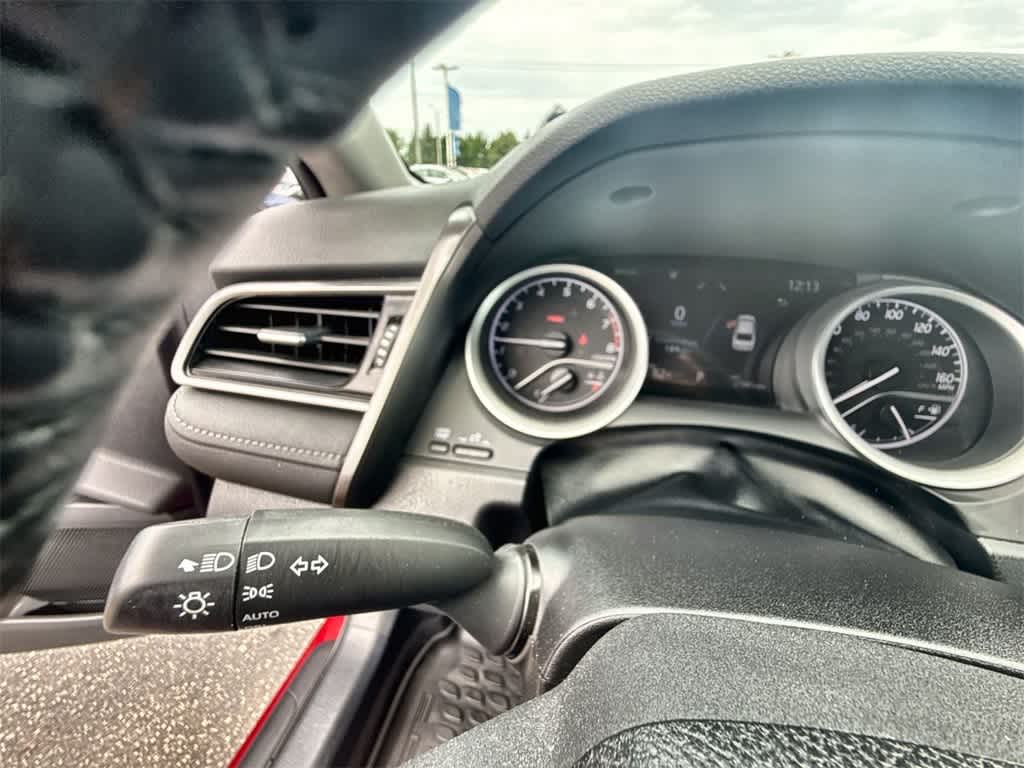 2022 Toyota Camry XLE 27
